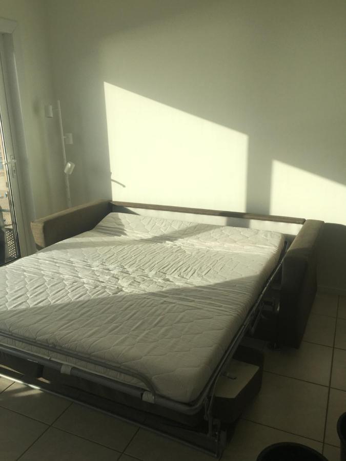 Studio 4 pers met Frontaal Zeezicht&privé zwembad Oostende Exterior foto